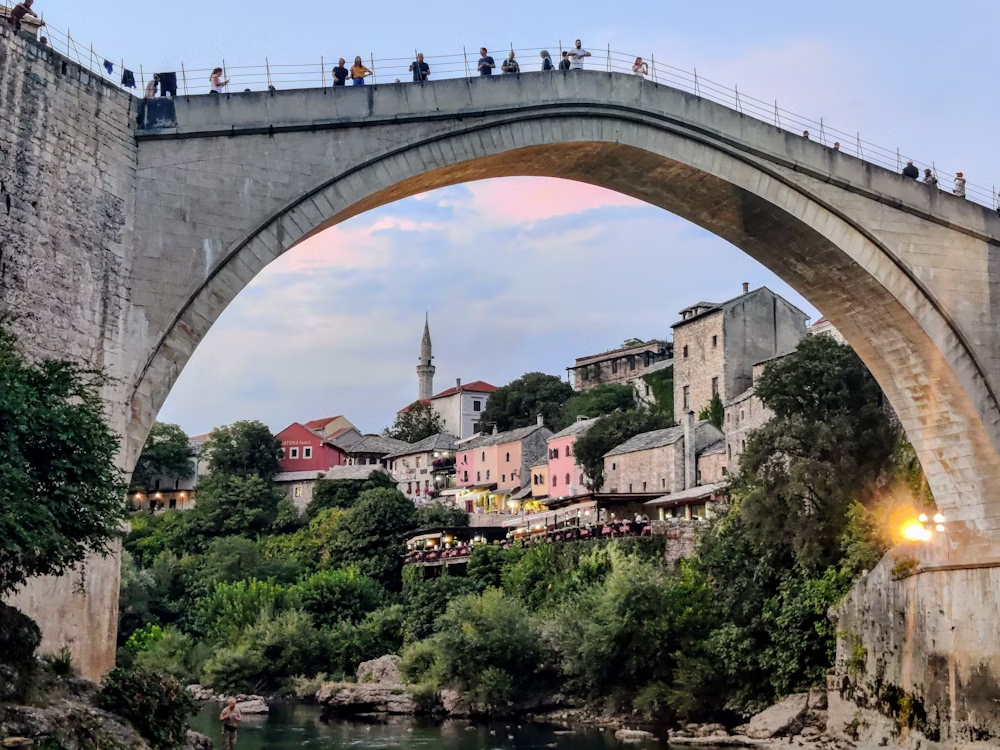 Hampir 7,600 orang masih hilang 3 dekad selepas Perang Bosnia